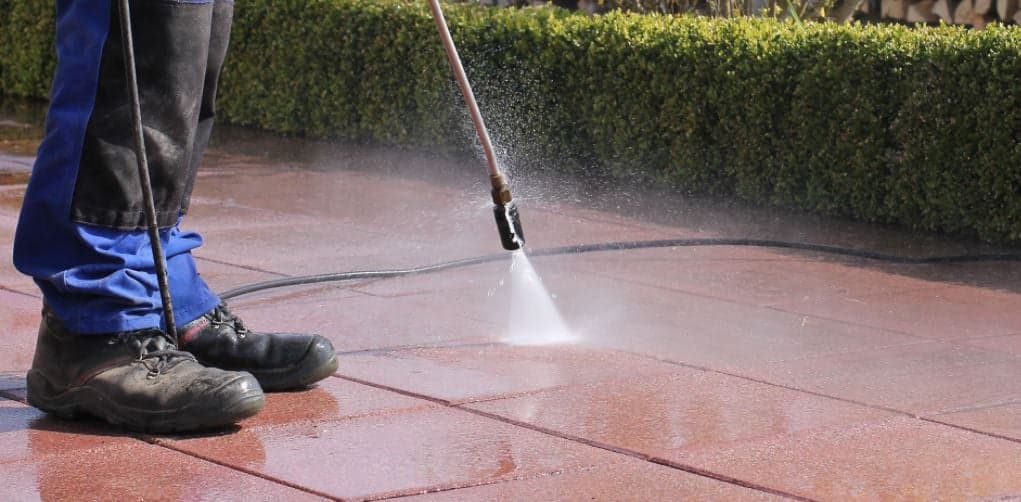 high-pressure-cleaning